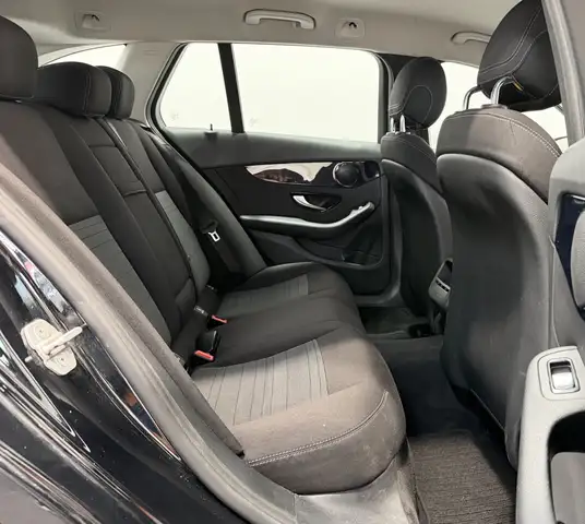 Mercedes-Benz C view 13