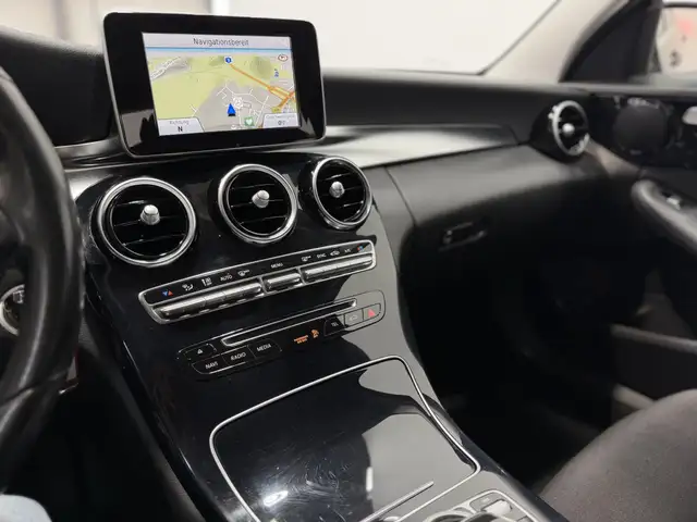 Mercedes-Benz C view 11