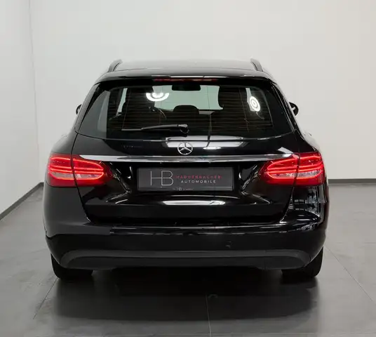 Mercedes-Benz C view 6