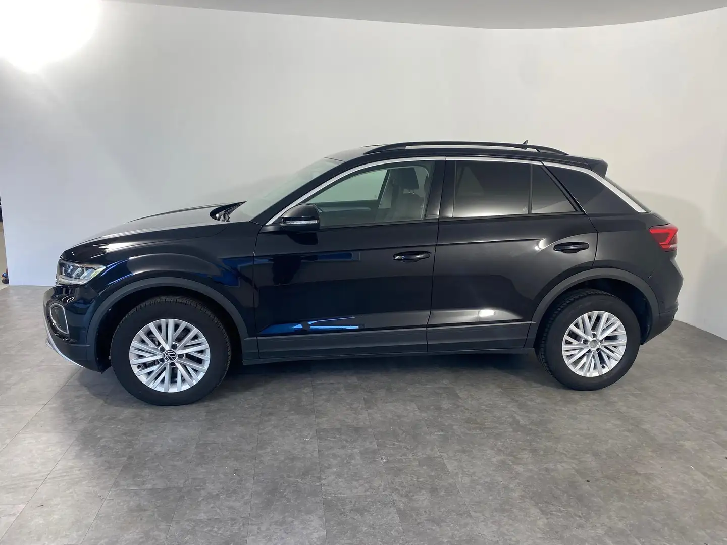 Volkswagen T-Roc 2.0 TDI Life LED*NAVI*ACC 85 kW (116 PS), Schal... Schwarz - 2