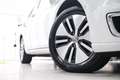Volkswagen e-Golf | Adaptive | Stoelverwarming | PDC | Navigatie | A Weiß - thumbnail 9