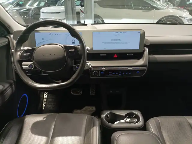 Hyundai IONIQ 5 view 9