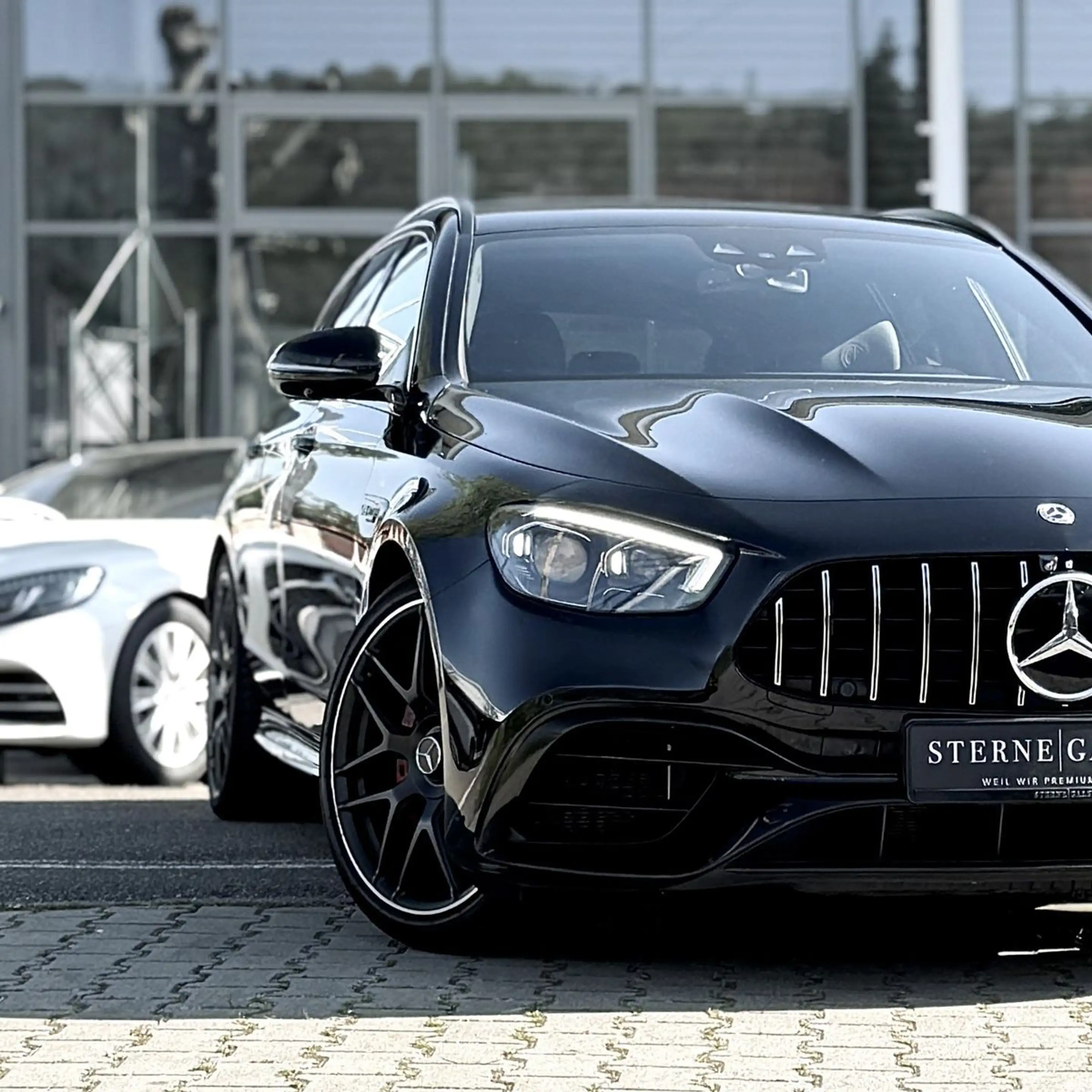 Mercedes-Benz E 63 AMG S/DISTRO+/360°/AIRM/BURMESTER Sportp.