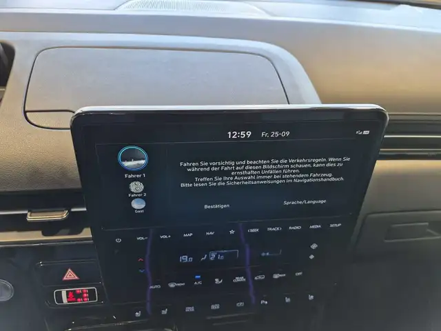 Hyundai Staria view 11