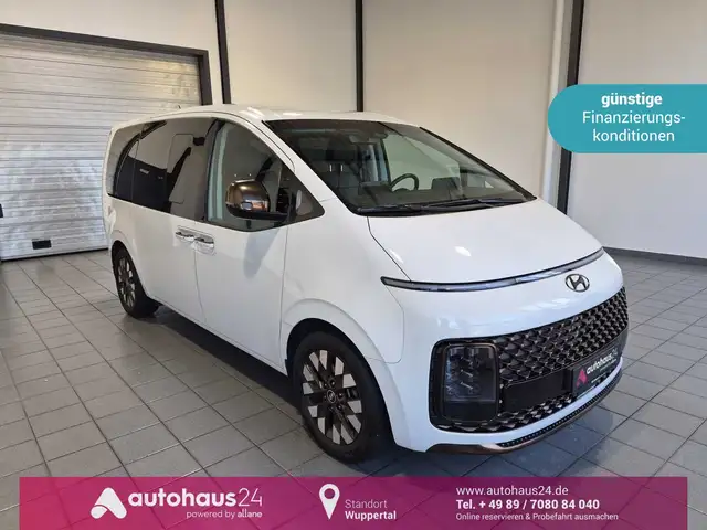 2023 Hyundai Staria in White for sale