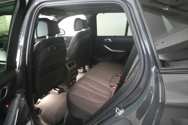 BMW X5 xDrive40i Ansicht 8