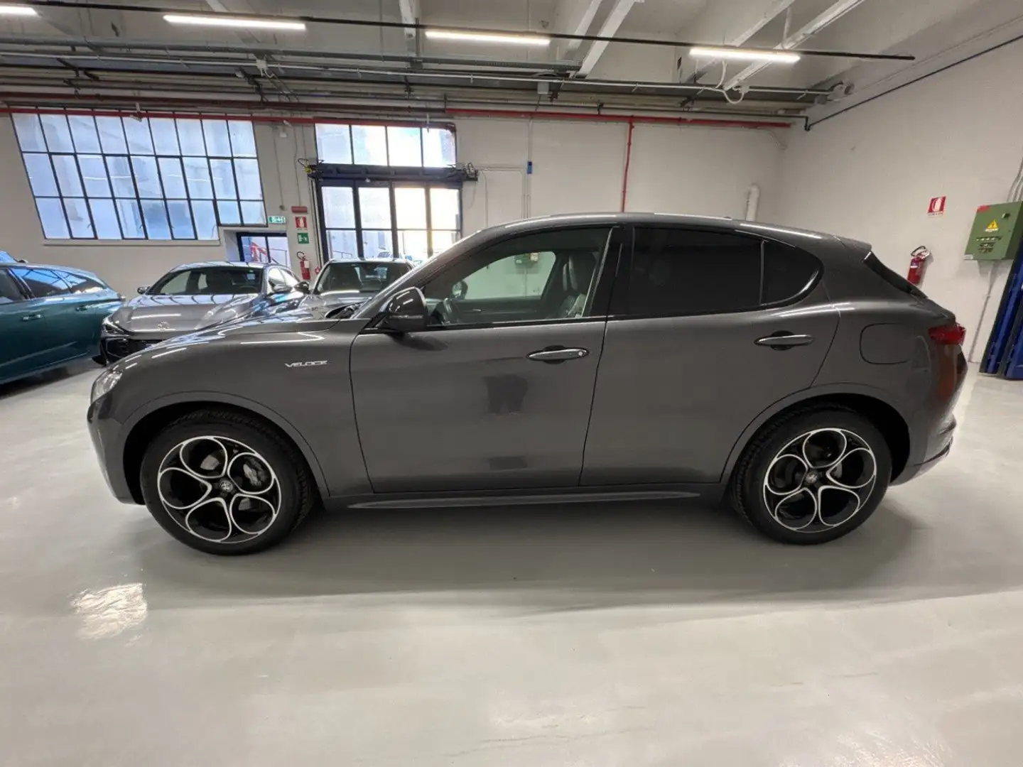 Alfa Romeo Stelvio 2.2 TD 210 CV Veloce AT8 Q4 Grau - 2