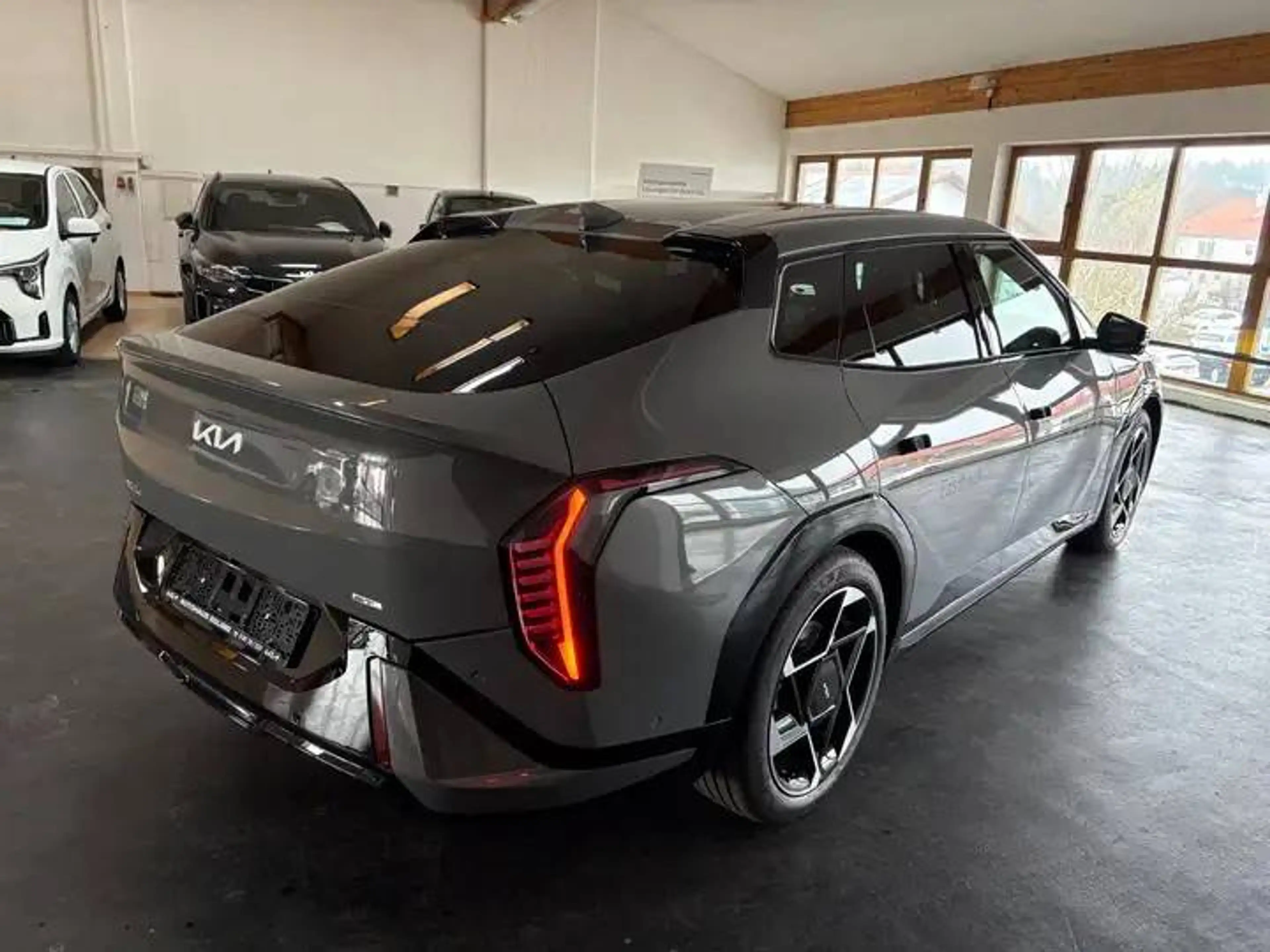 Kia EV4 GT-Line Fastback (4-türer) — photo 4