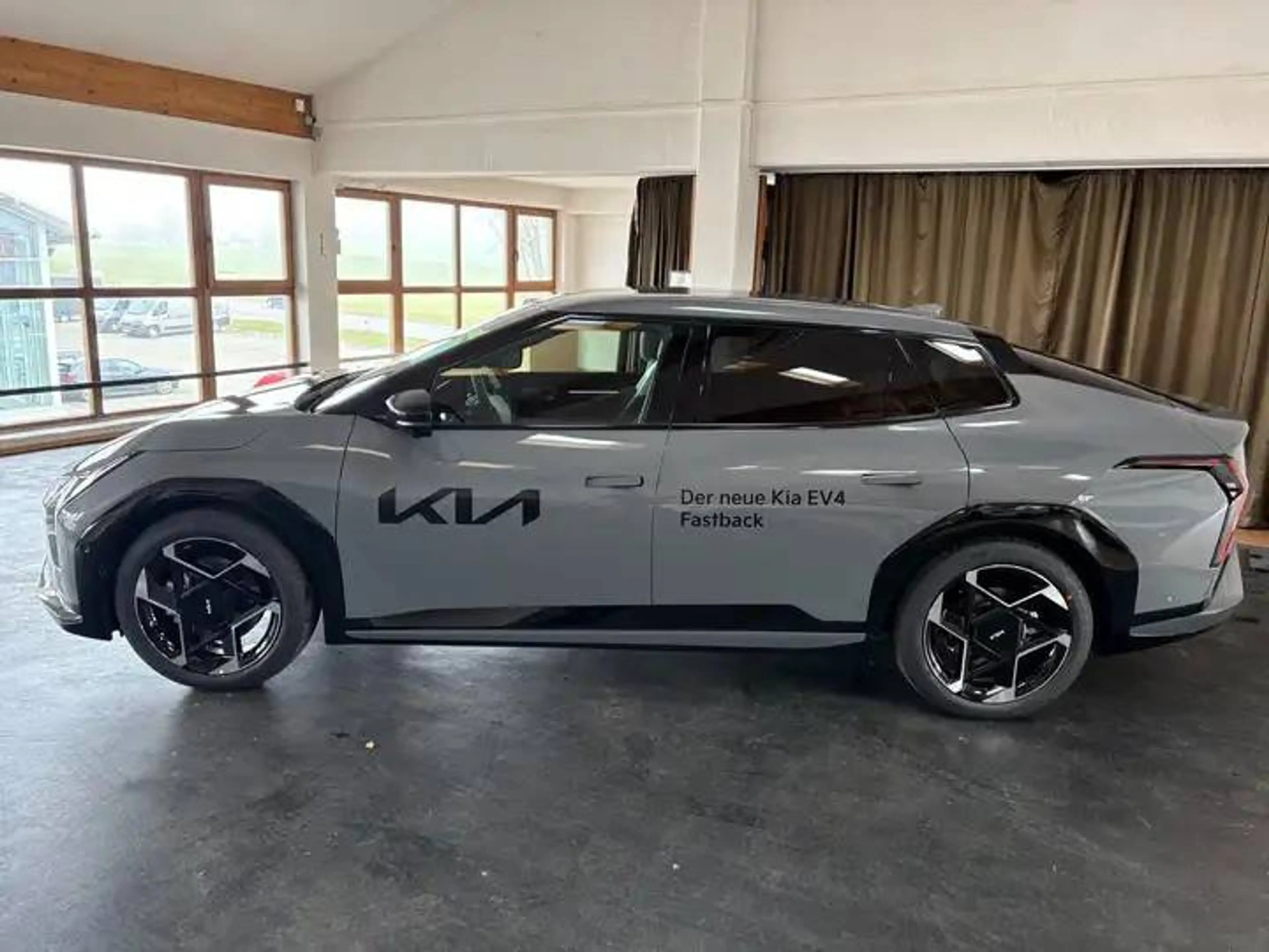 Kia EV4 GT-Line Fastback (4-türer) — photo 6