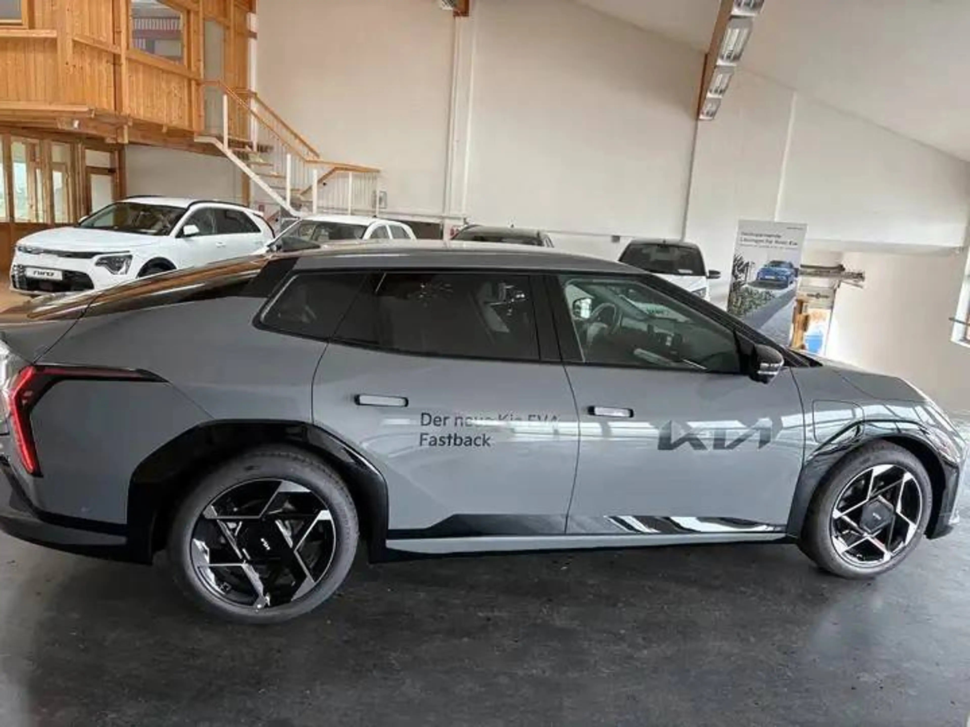 Kia EV4 GT-Line Fastback (4-türer) — photo 5