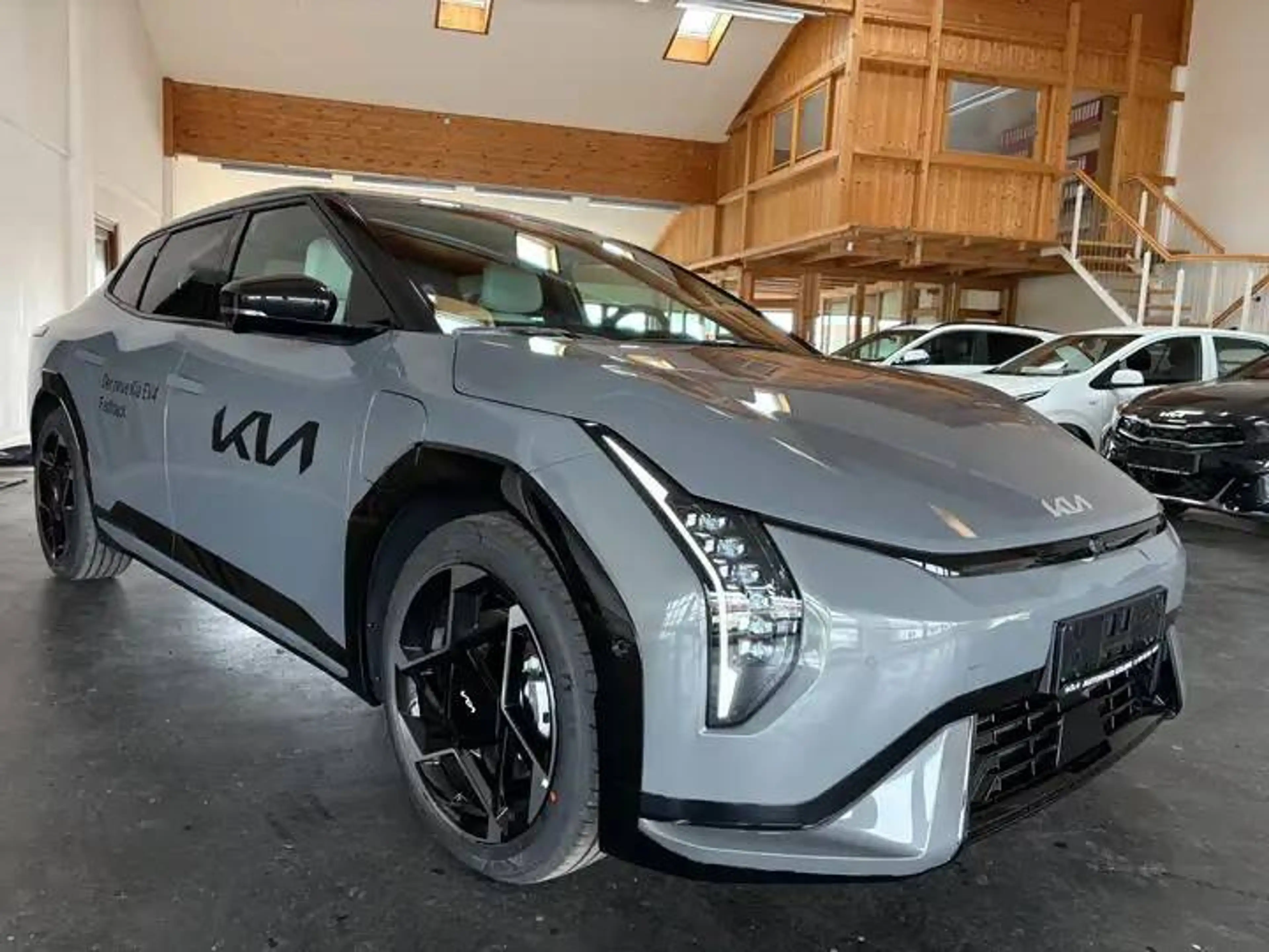 Kia EV4 GT-Line Fastback (4-türer) — photo 2