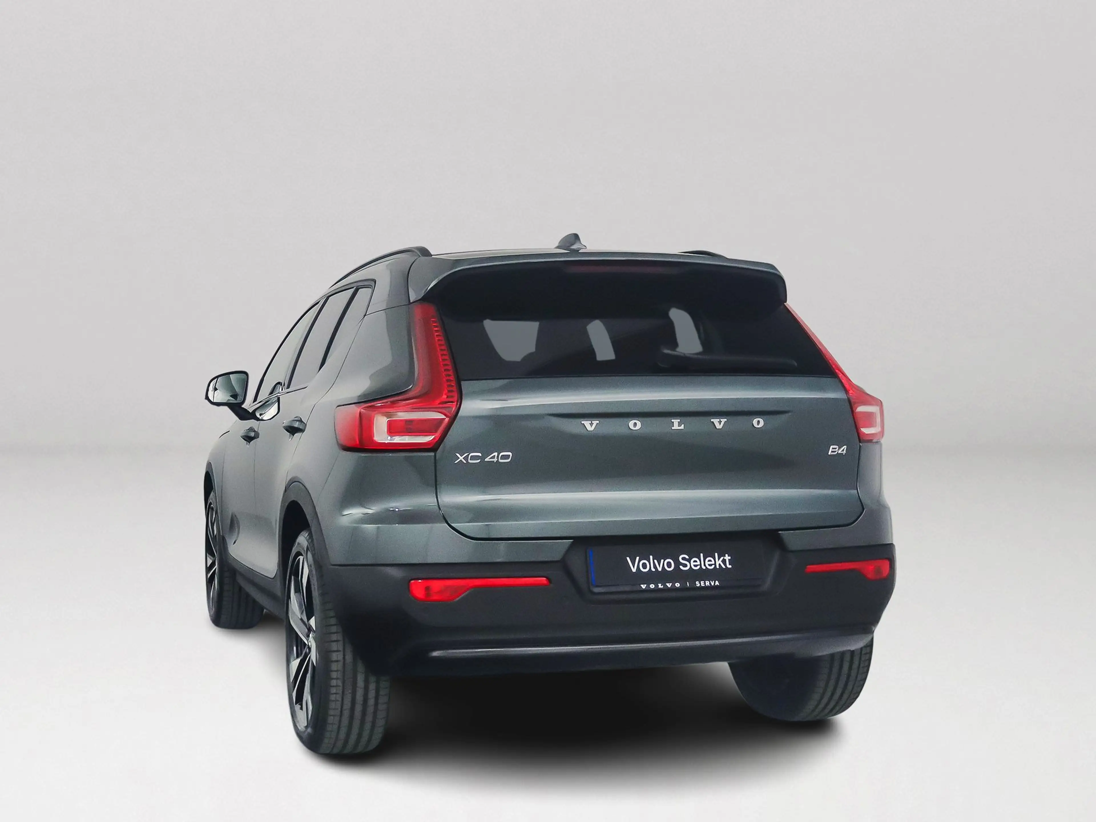 Volvo XC40 B4 Plus Dark | Panoramadak | 360° camera | Harman — photo 12