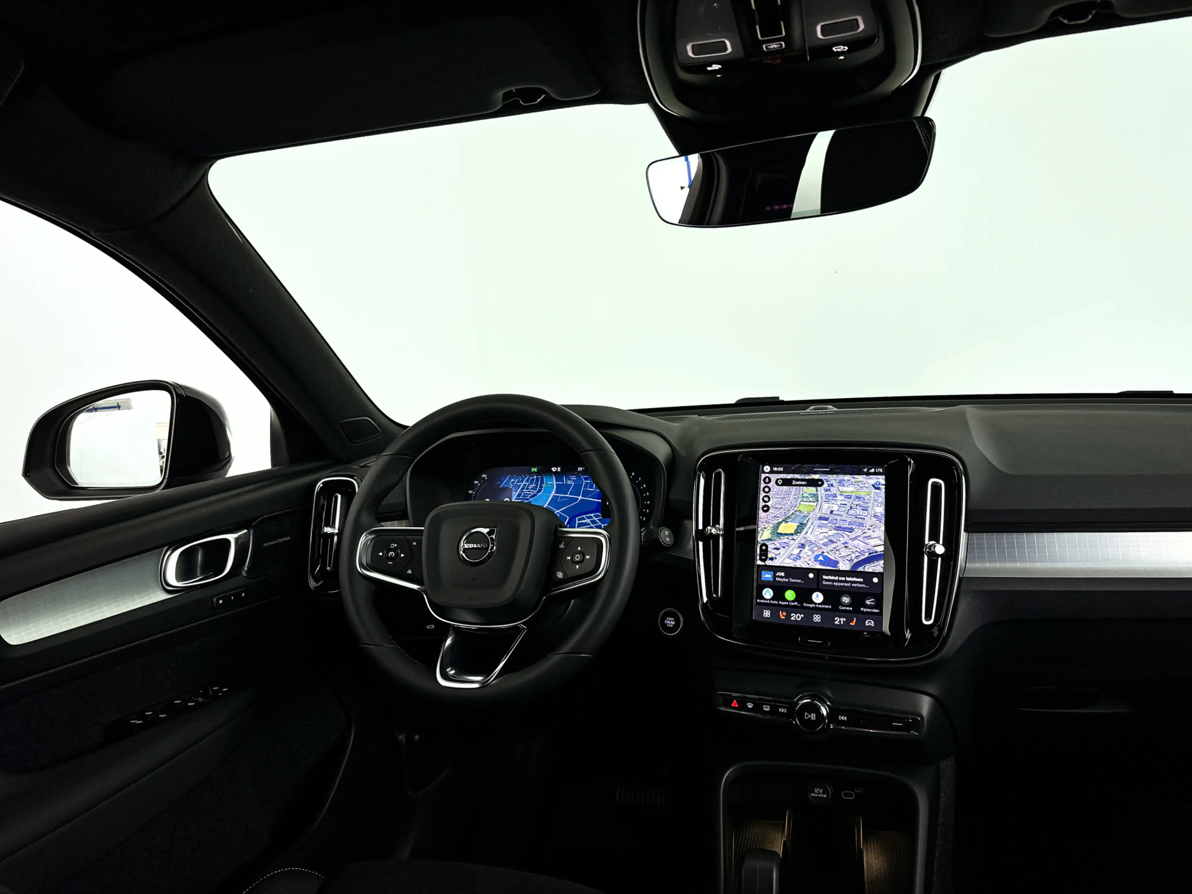 Volvo XC40 B4 Plus Dark | Panoramadak | 360° camera | Harman — photo 9