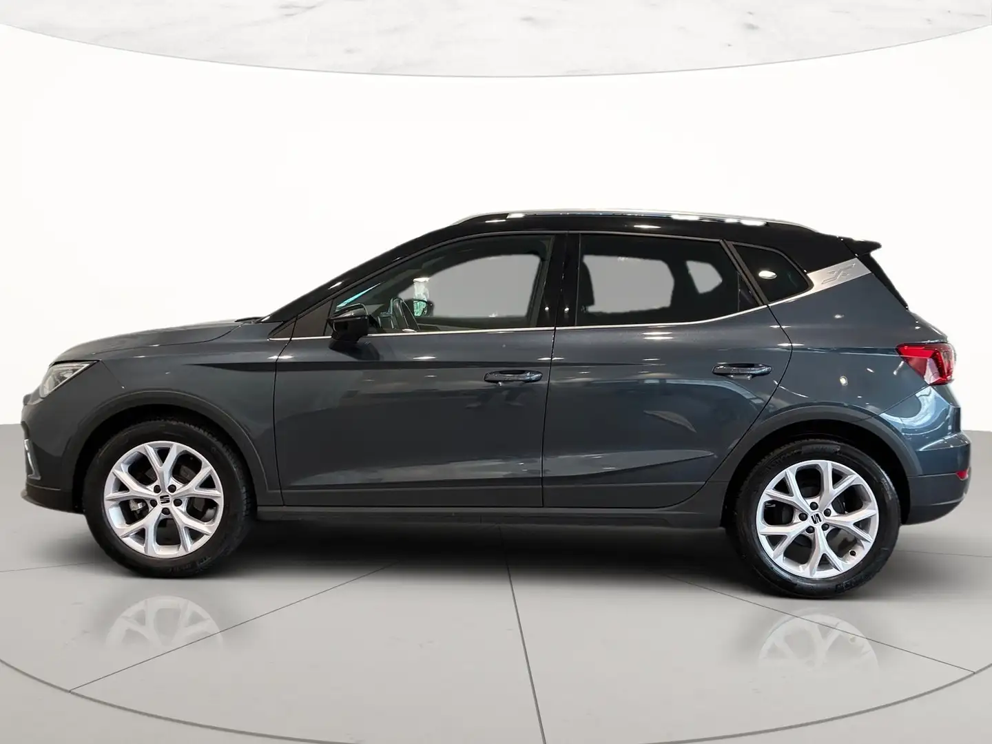 SEAT Arona 1.0 ecotsi fr 95cv Noir - 2