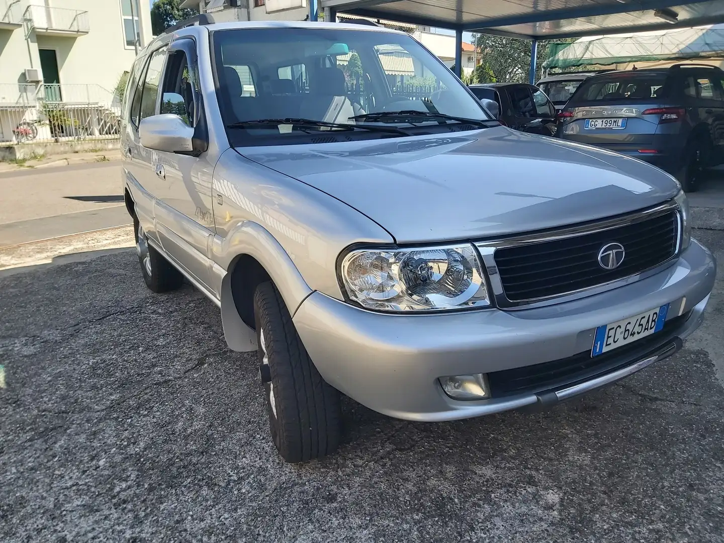Tata Safari 2.2 dicor 16v - 1