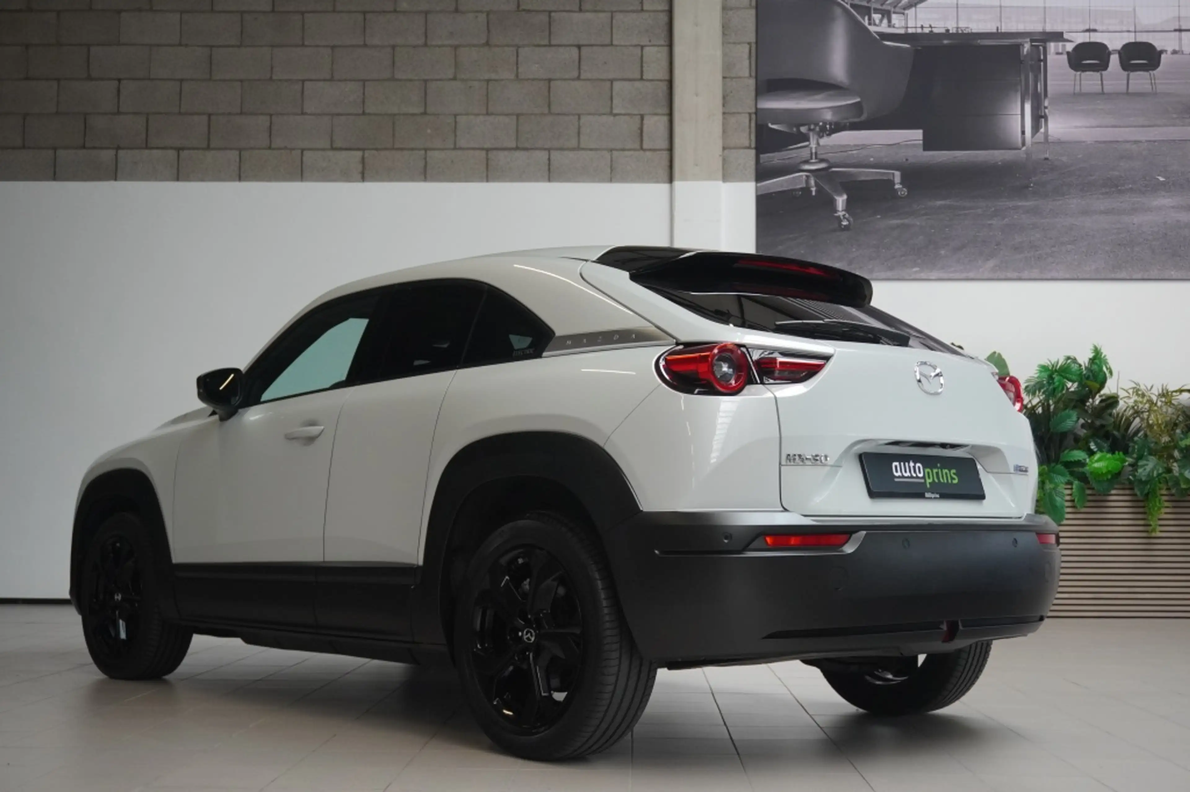 Mazda MX-30 e-SkyActiv 145 Comf.|HUD|Stoel-Stuurverw.|Clima|Ca — photo 5
