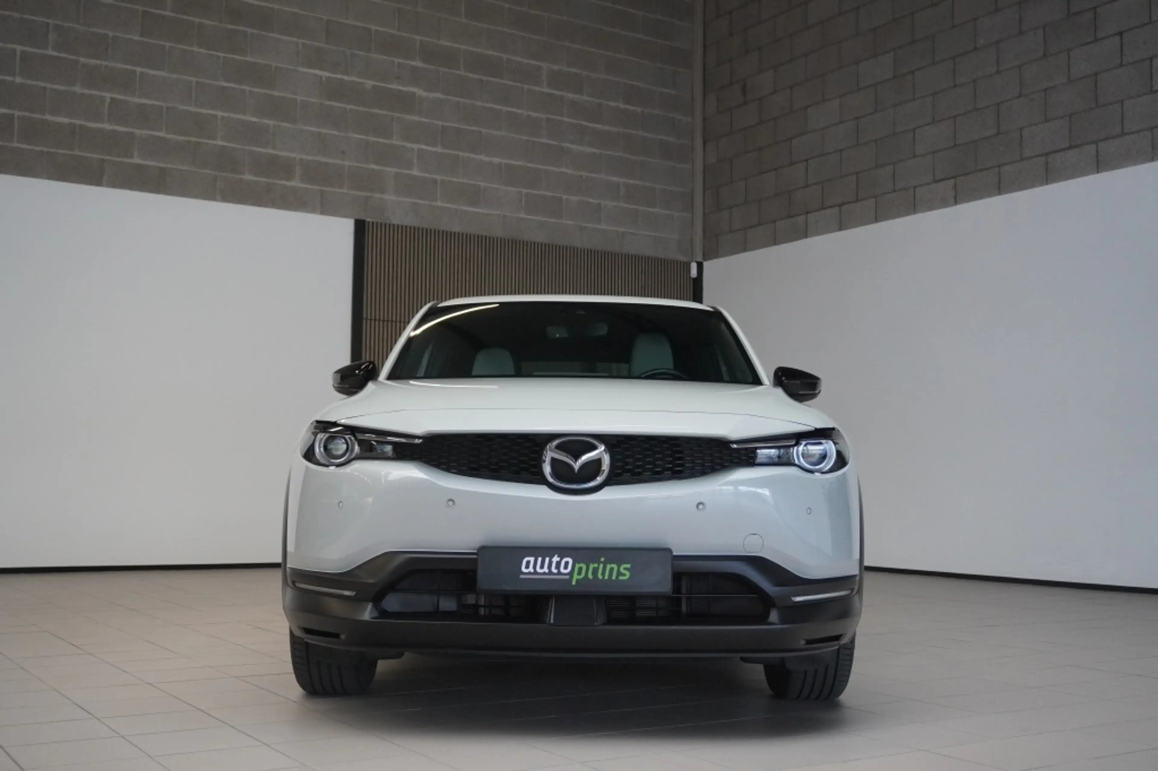 Mazda MX-30 e-SkyActiv 145 Comf.|HUD|Stoel-Stuurverw.|Clima|Ca — photo 2