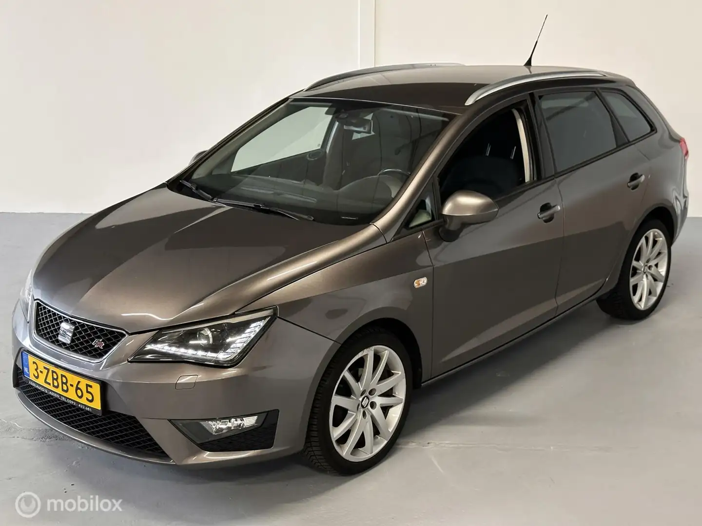 SEAT Ibiza ST 1.2 TSI FR Dynamic Grijs - 2