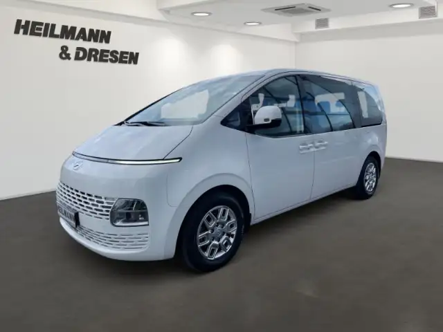 Hyundai STARIA Trend 2.2 CRDi Automatik/9-Sitzer/Navi/Lenkrad/Sit