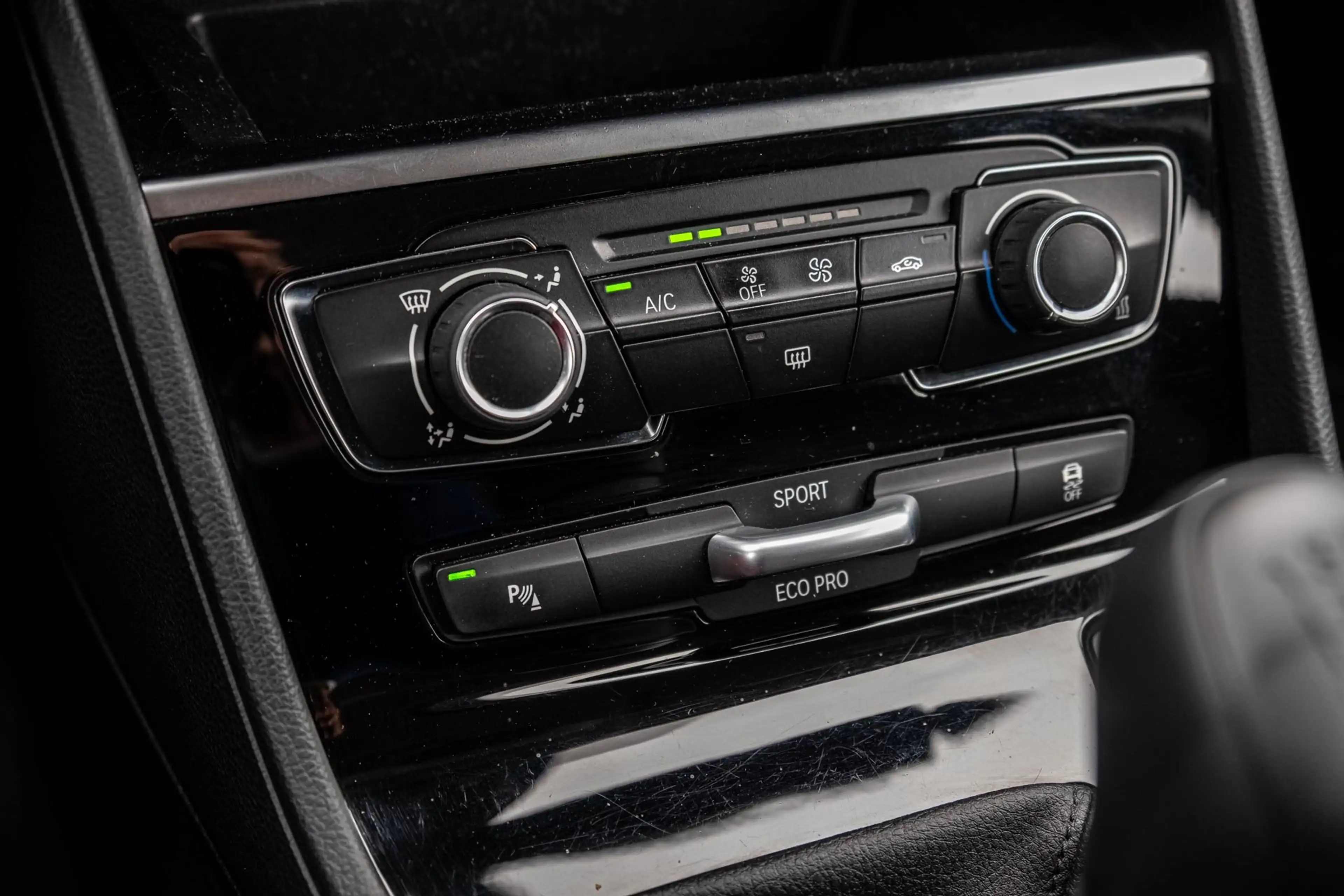 BMW 214 GRAN TOURER Sport line | 7 PLACES | ATTACHE REMORQUE | GARANTIE 12-60M — photo 11