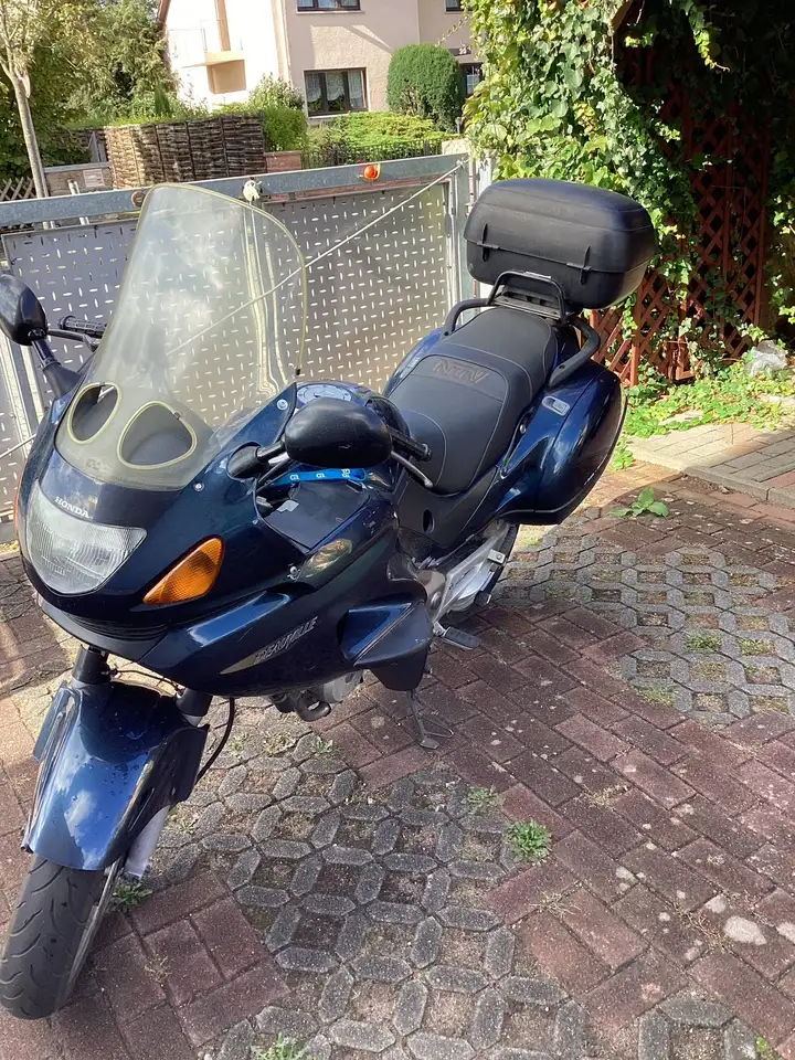 Honda NT 650