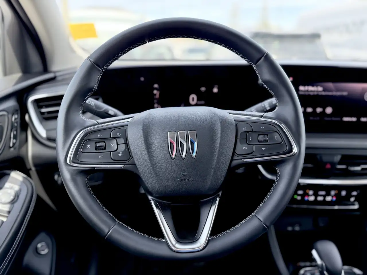 Buick Encore снимка Buick Encore