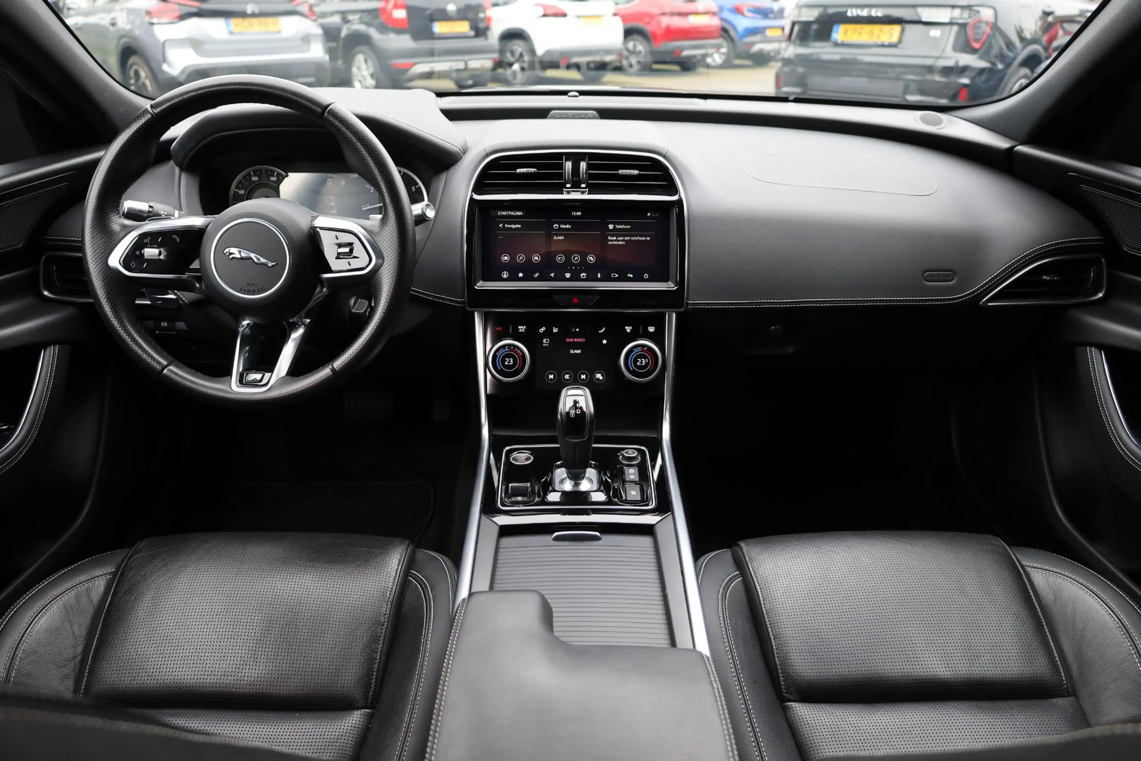 Jaguar XE 2.0 P250 HSE R-Dynamic STOELVERW. MEMORY CAMERA CA — photo 8