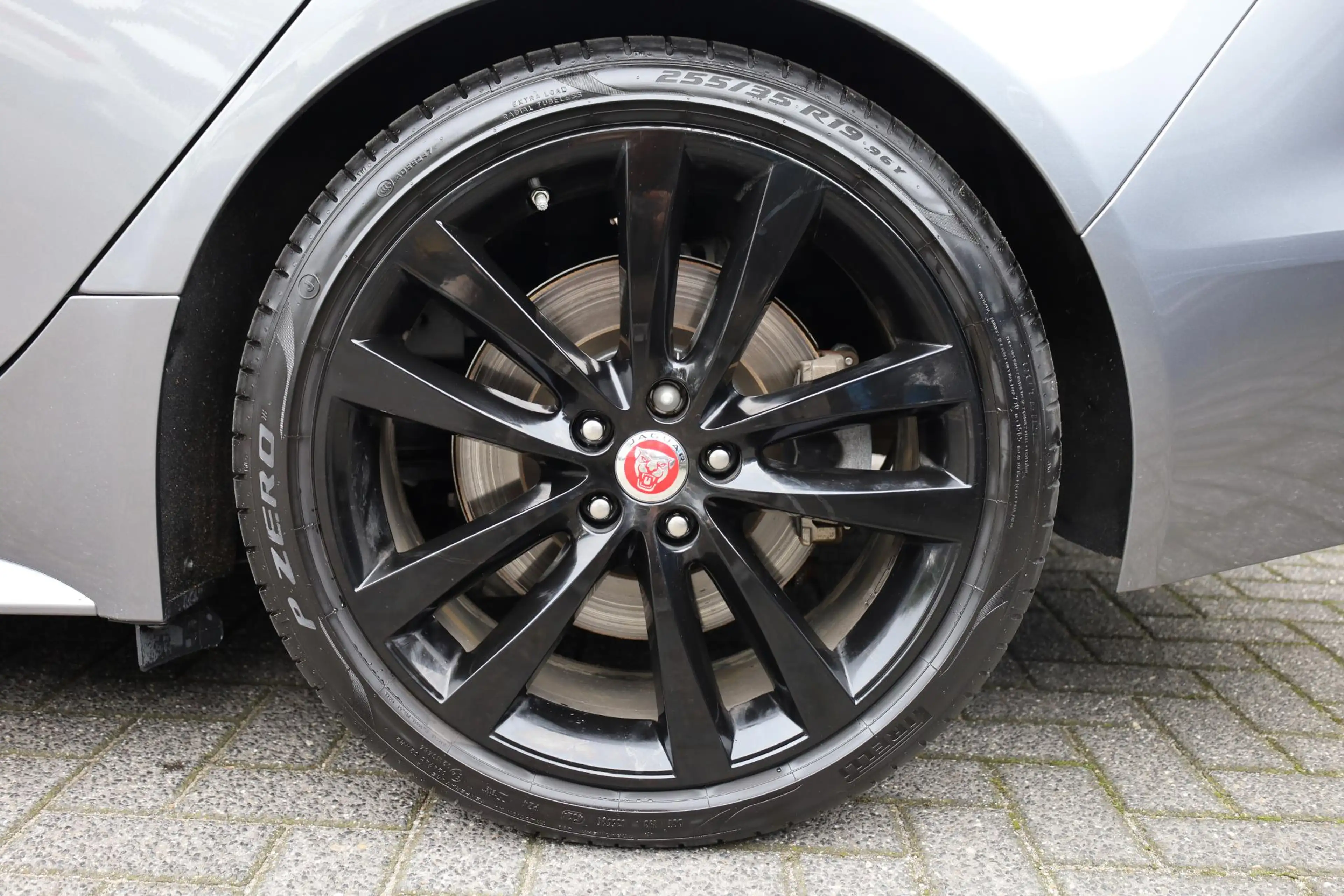 Jaguar XE 2.0 P250 HSE R-Dynamic STOELVERW. MEMORY CAMERA CA — photo 7