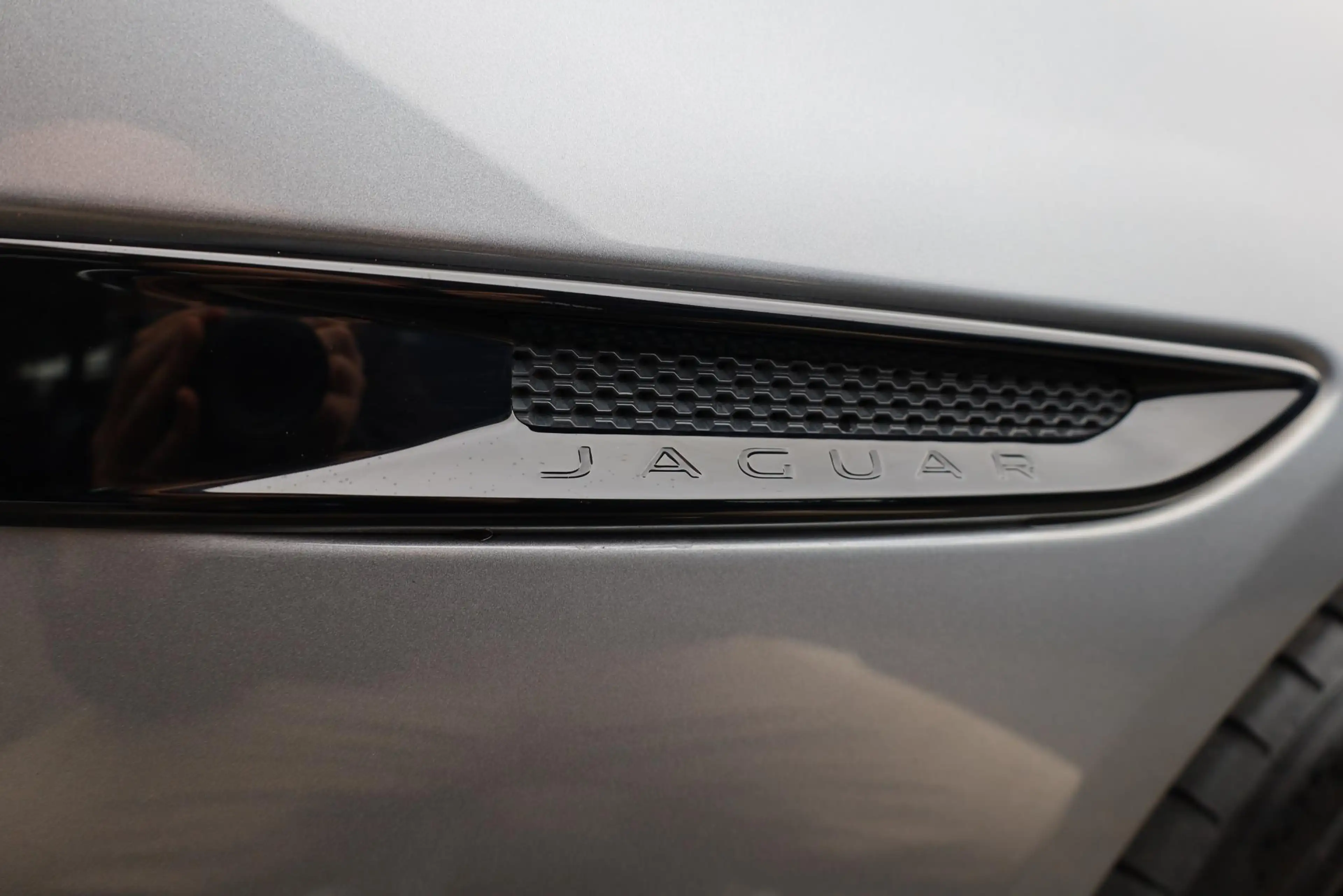 Jaguar XE 2.0 P250 HSE R-Dynamic STOELVERW. MEMORY CAMERA CA — photo 14