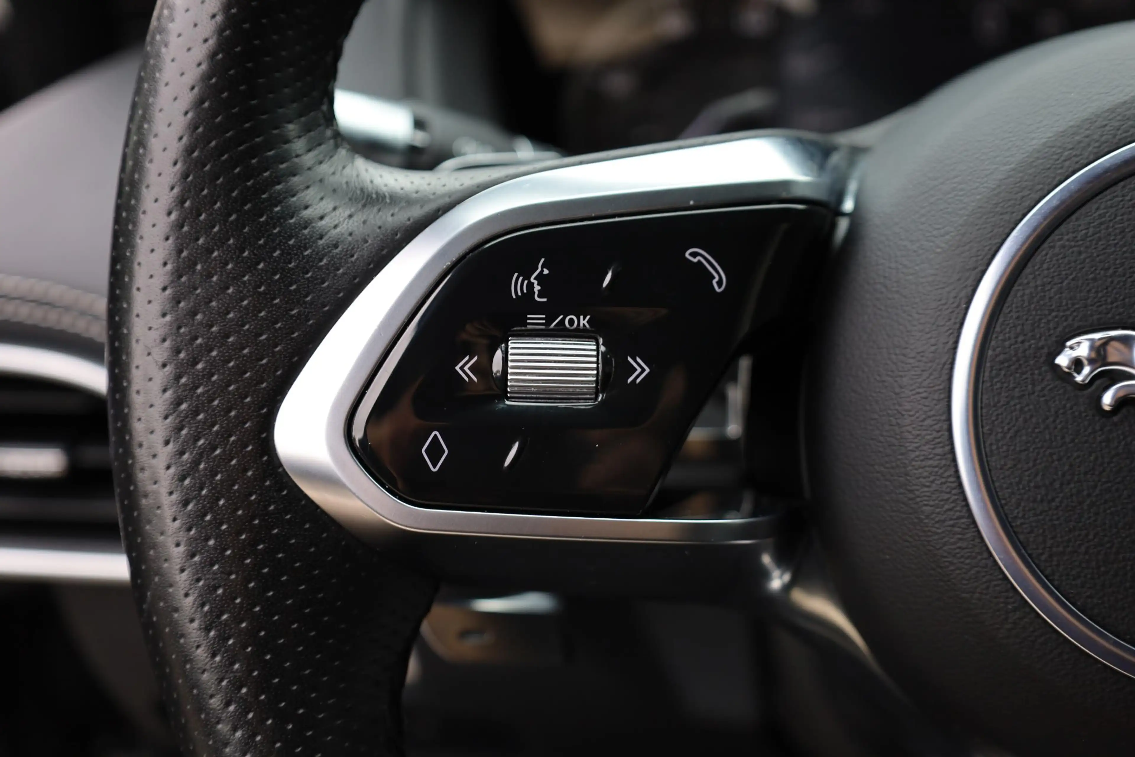 Jaguar XE 2.0 P250 HSE R-Dynamic STOELVERW. MEMORY CAMERA CA — photo 21