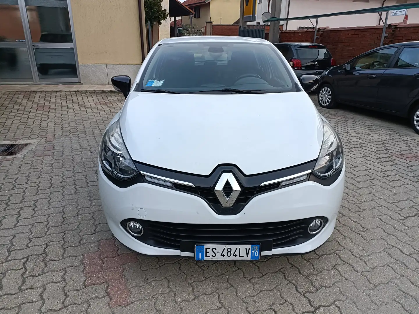Renault Clio 5p 1.2 GPL 75cv PROBLEMI DI INIEZIONE Bianco - 2