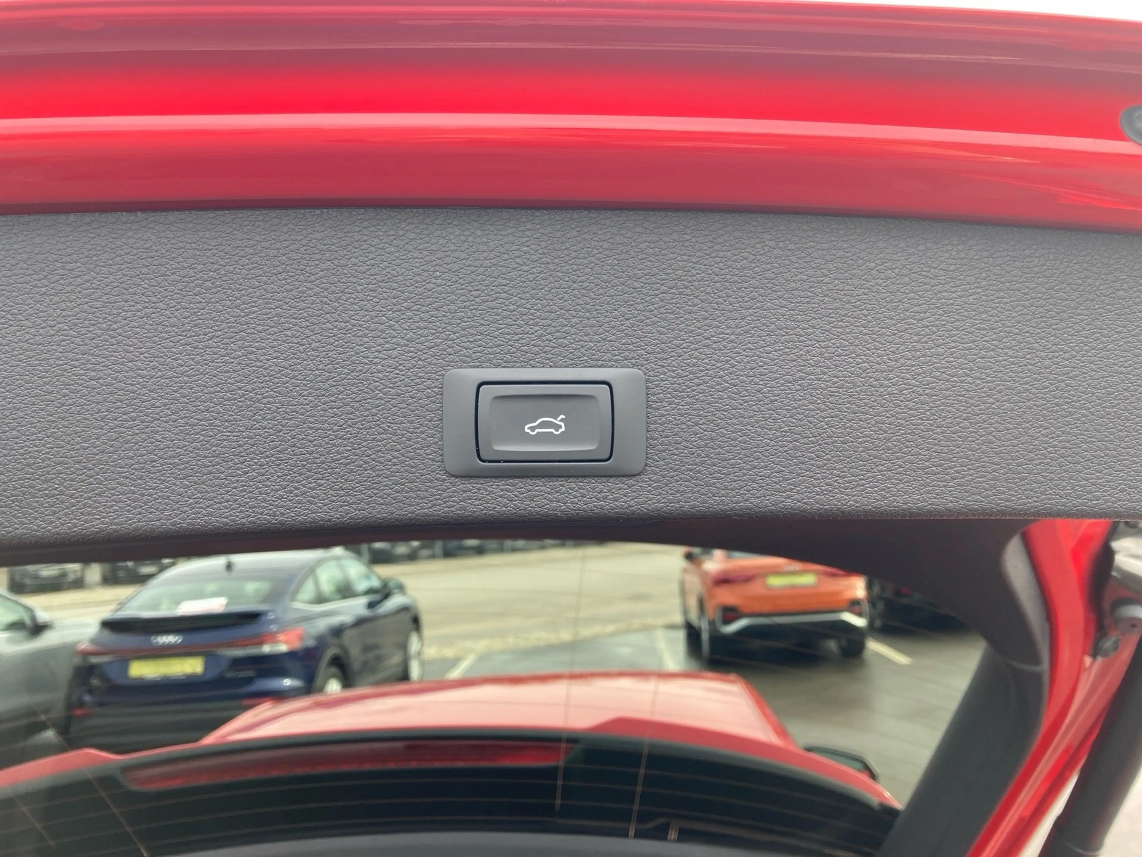 Audi SQ2 QUATTRO 2.0TFSI 300PS.STRONIC.MATRIX.NAVI.AHK.B&O. — photo 14