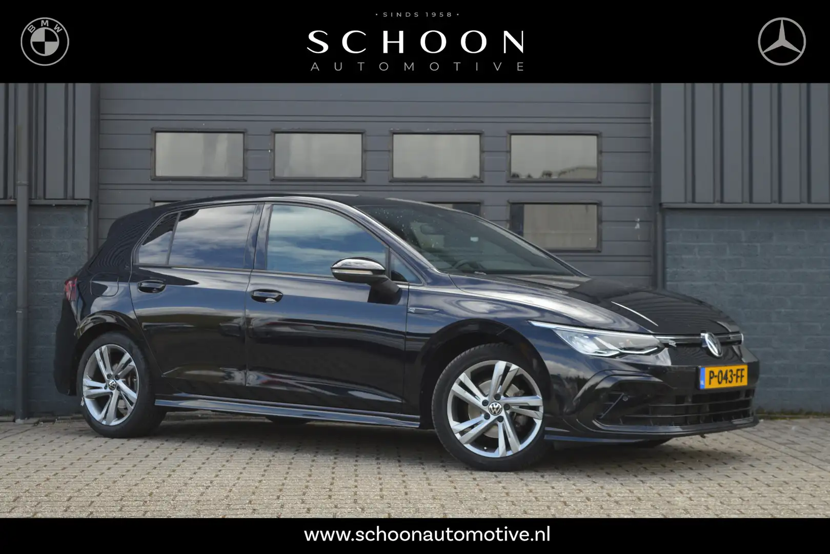 Volkswagen Golf 1.5 eTSI R-Line | ACC | CAMERA | SFEERVERLICHTING Noir - 1