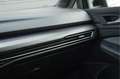 Volkswagen Golf 1.5 eTSI R-Line | ACC | CAMERA | SFEERVERLICHTING Zwart - thumbnail 23