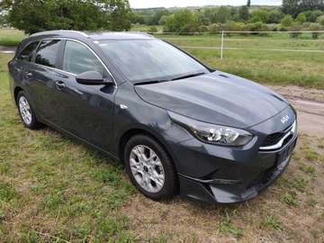 Kia Ceed SW 1.5 mit Werksgarantie