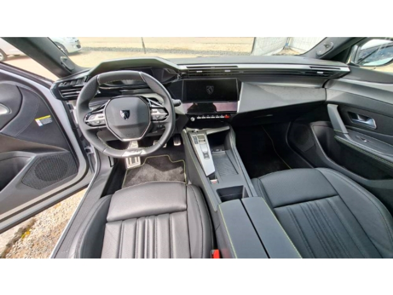 Peugeot 408 Plug in Hybrid 180 GT E-EAT8 *Top Ausstattung* — photo 11