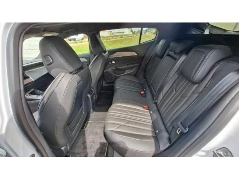 Peugeot 408 Plug in Hybrid 180 GT E-EAT8 *Top Ausstattung* — photo 12