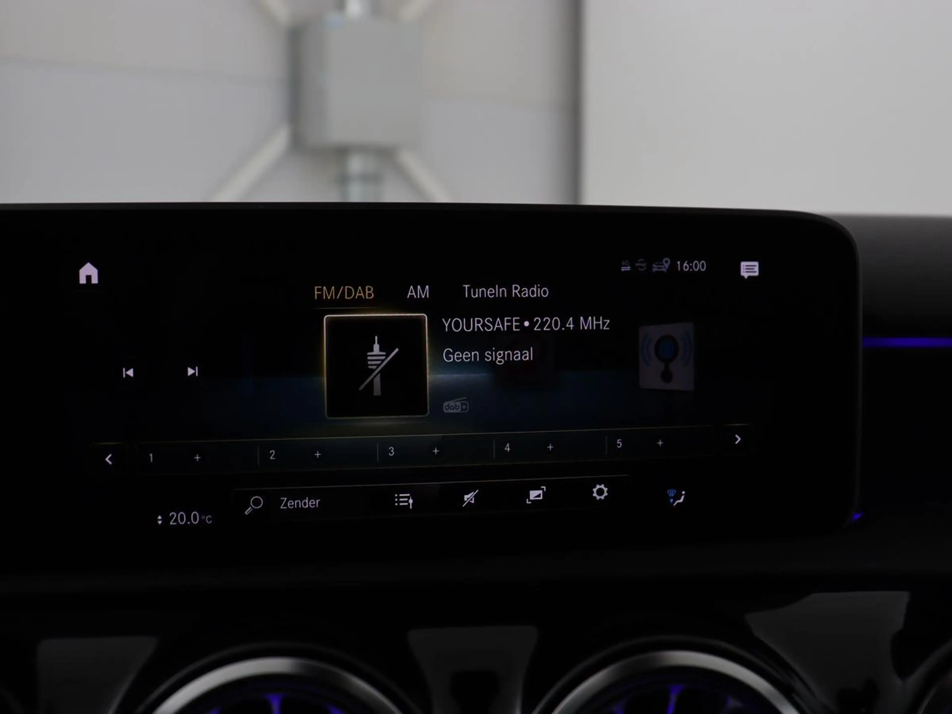 Mercedes-Benz A 35 AMG 4Matic Night | Panoramadak | Carplay | Widescreen — photo 23