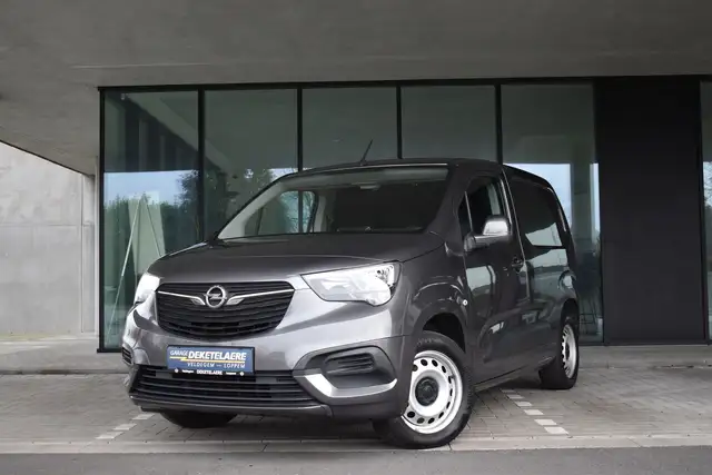 Opel Combo 3Zits 1.5Turbo D  L1H1 S/S *CarPlay*Parkeersensoren*Trekhaak