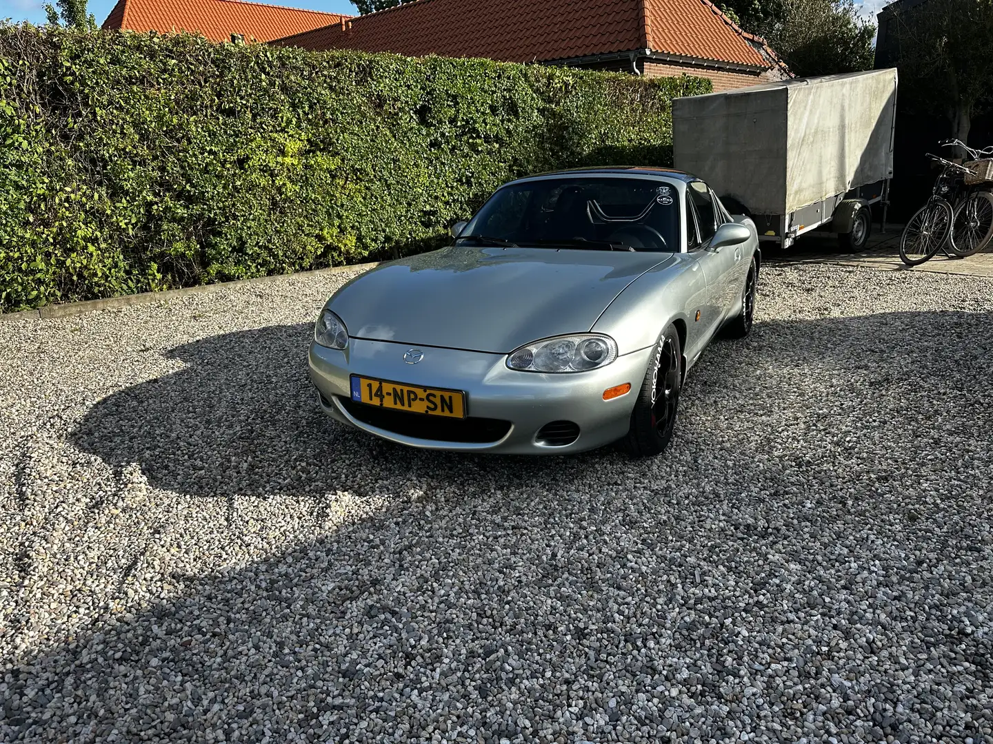 Mazda MX-5 1.6i Exclusive | Nieuwe APK Gris - 1