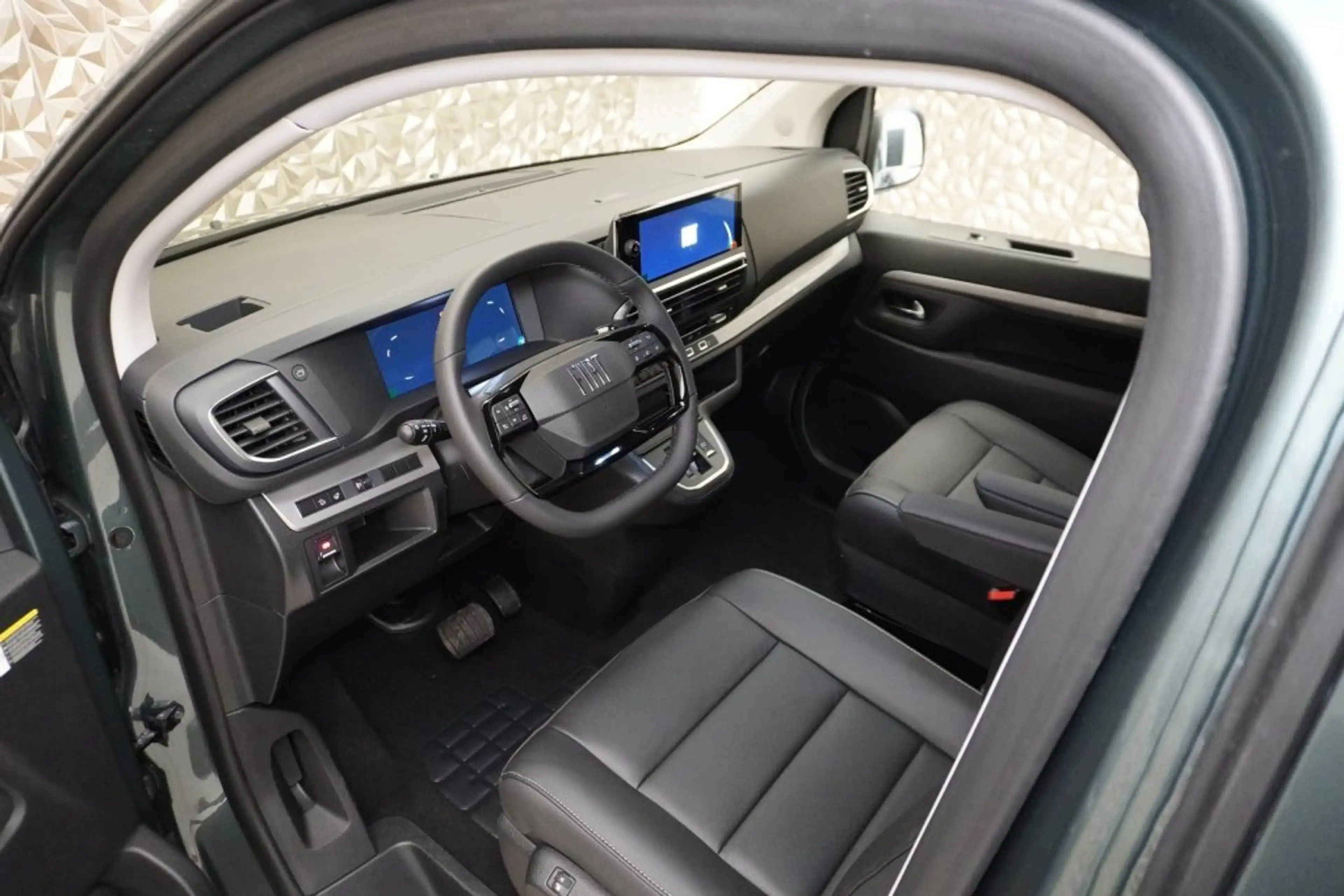 Fiat Ulysse La Prima L3 Diesel 2.2 180 EAT8 — photo 9