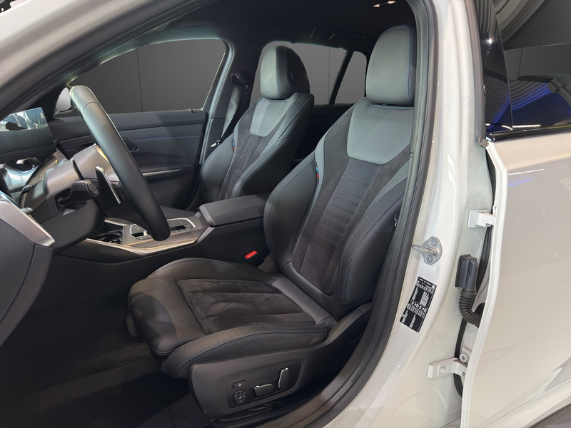 BMW 320 i Touring M-Sportpaket NP 66.198,- AHK RFK — photo 11