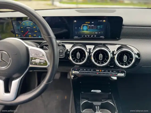 Mercedes-Benz A-Class view 12