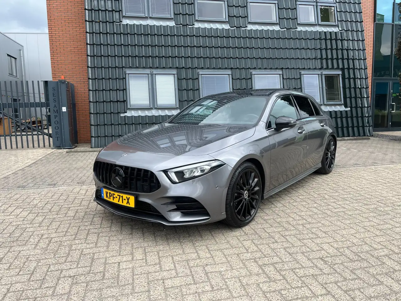 Mercedes-Benz A 250