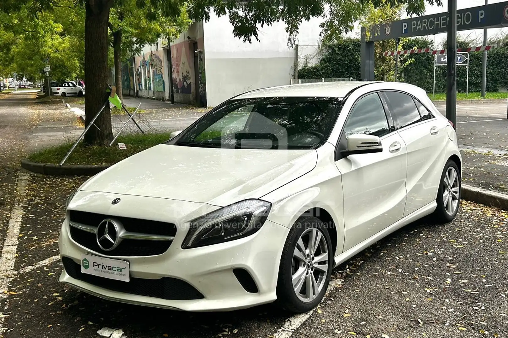 Mercedes-Benz A 180 A 180 d Automatic Sport Bianco - 1