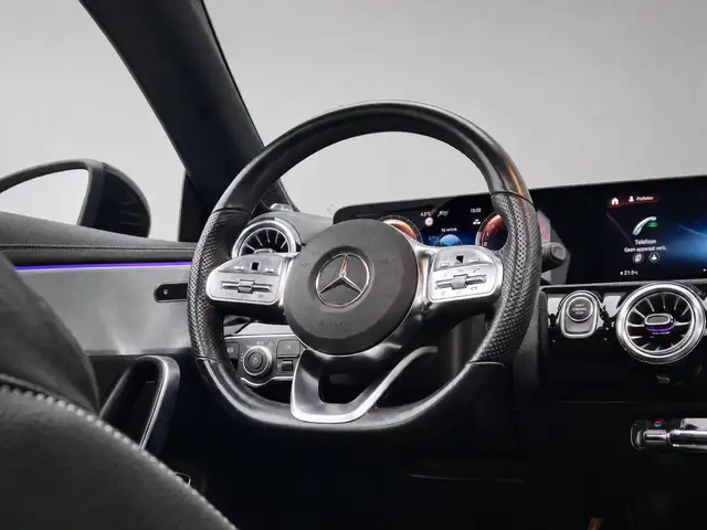Mercedes-Benz 250 view 7