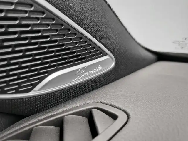 Mercedes-Benz 250 view 16