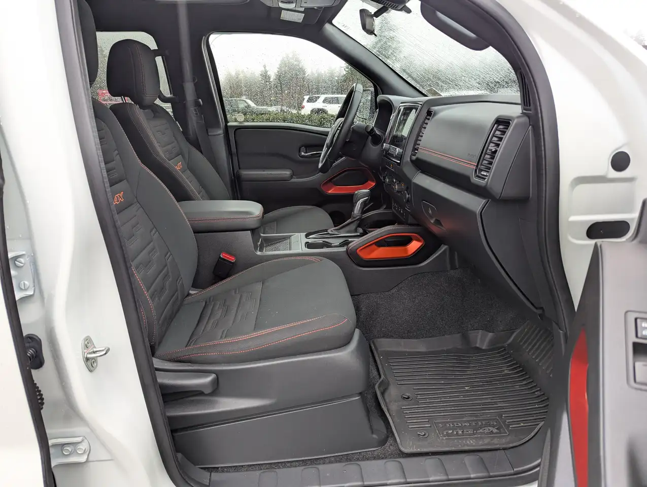 Nissan Frontier снимка Nissan Frontier