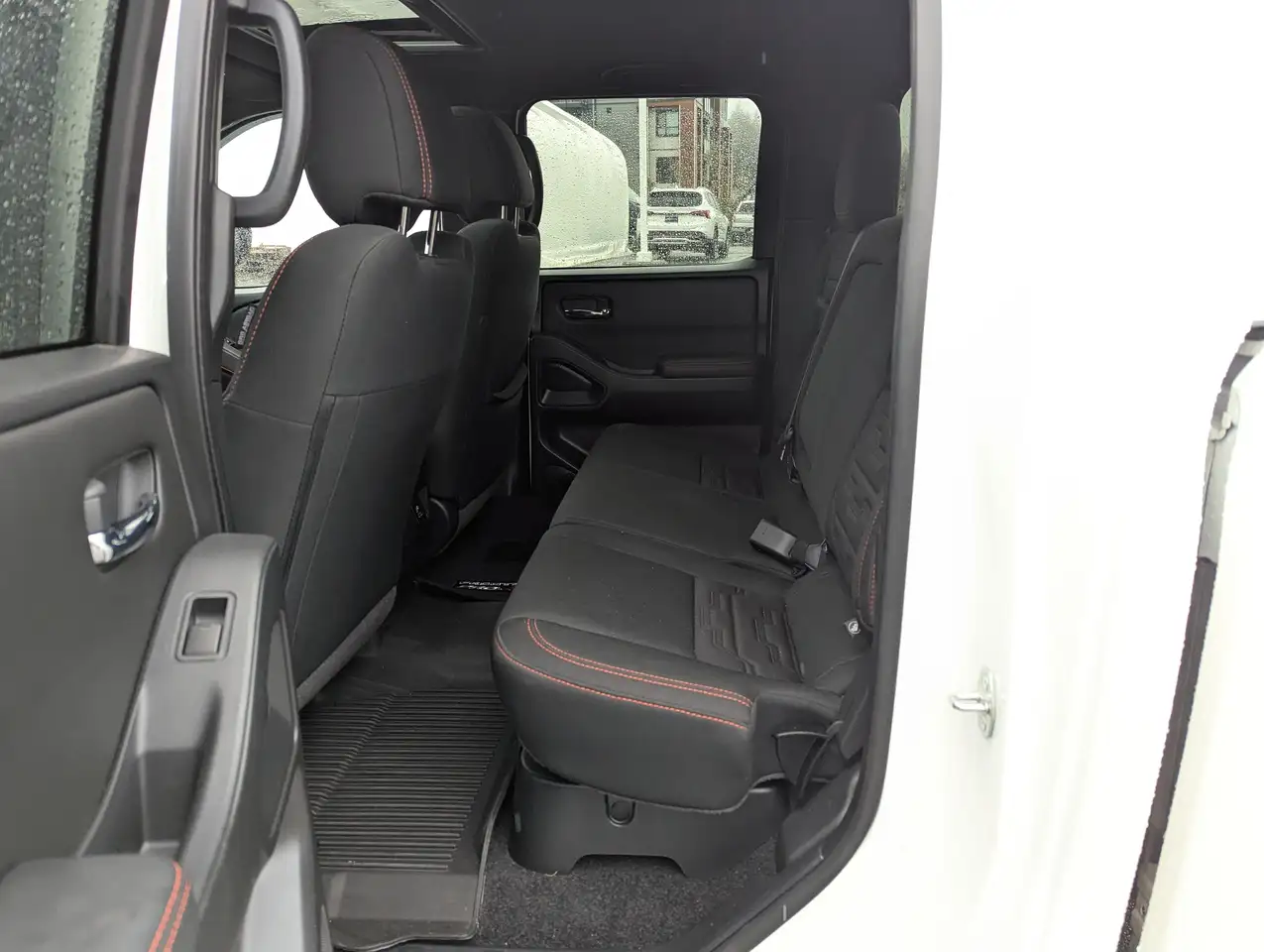 Nissan Frontier снимка Nissan Frontier
