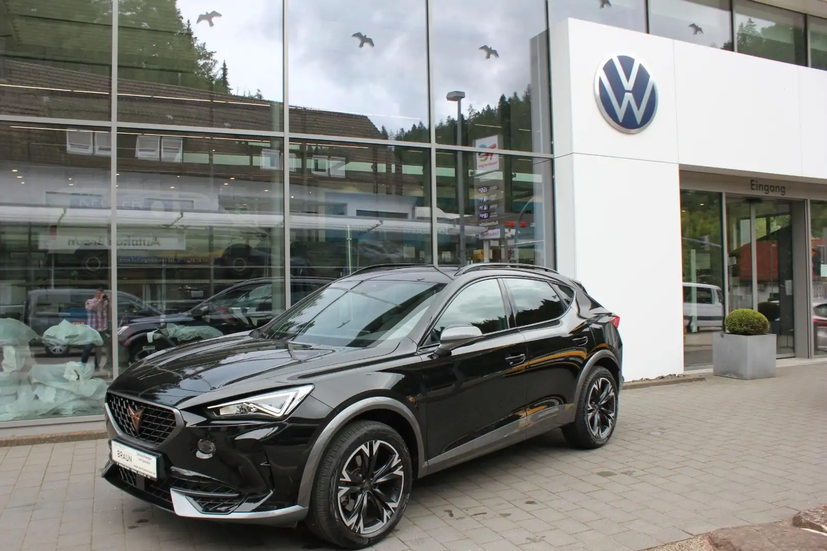 CUPRA Formentor 1.5 TSI DSG Navi,PDC,LED,SHZ,BT Schwarz - 1